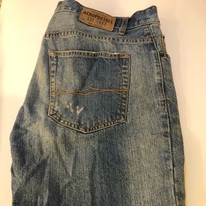 Aeropostale Mens ‘ripped’ Jeans. Size 33W 34L.